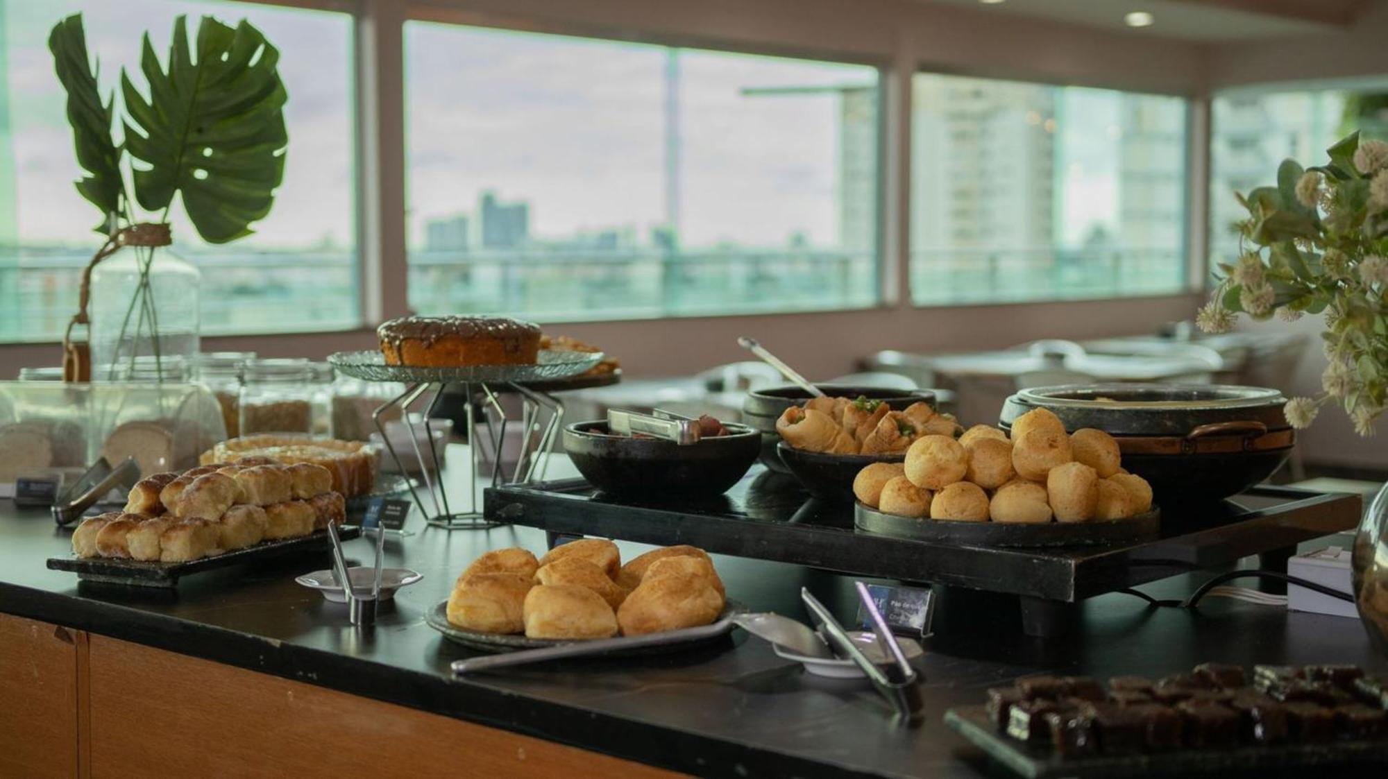 Abbas Hotel Uberlandia Bagian luar foto