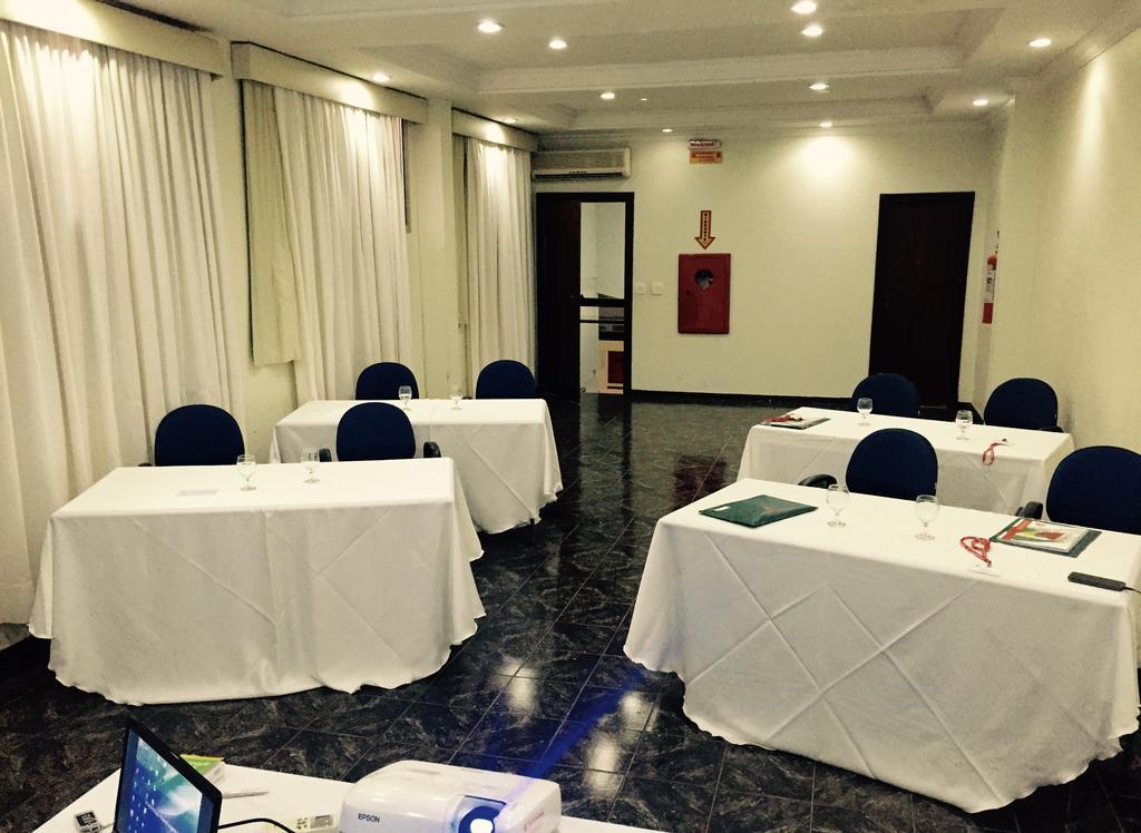 Abbas Hotel Uberlandia Bagian luar foto